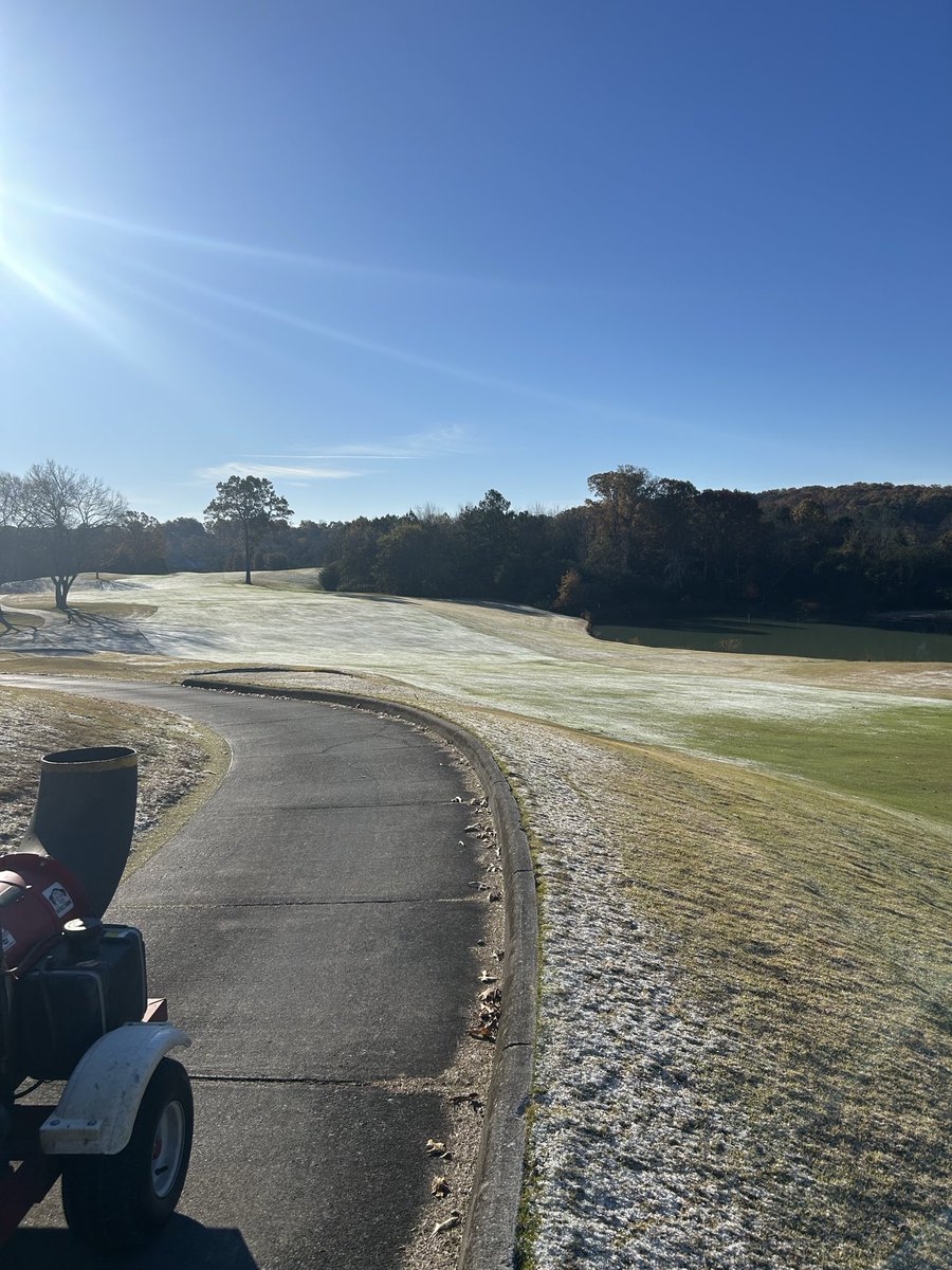 Happy snowy Veterans Day! We will be in a delay until 11am at the earliest. Play starting on 1. Hole location 5, carts 90 degrees with 10 remaining cpo. Check back around 10:30 for updates.