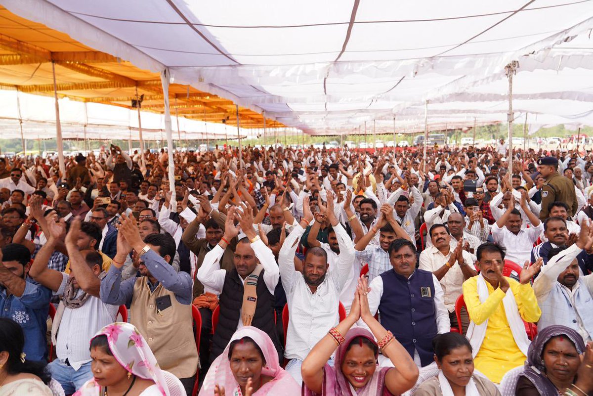 Prahlad Singh Patel ( वृक्ष से जल, जल से जीवन) tweet media