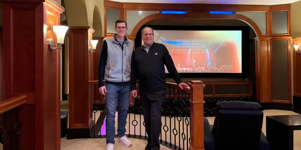 rAVePubs's tweet image. Daisy is expanding its reach in Indianapolis with a new digital home design experience center that blends smart technology and style for homeowners and builders. The space showcases connected living powered by innovation.

Read more: ravepubs.com/daisy-expands-…

#AVtweeps