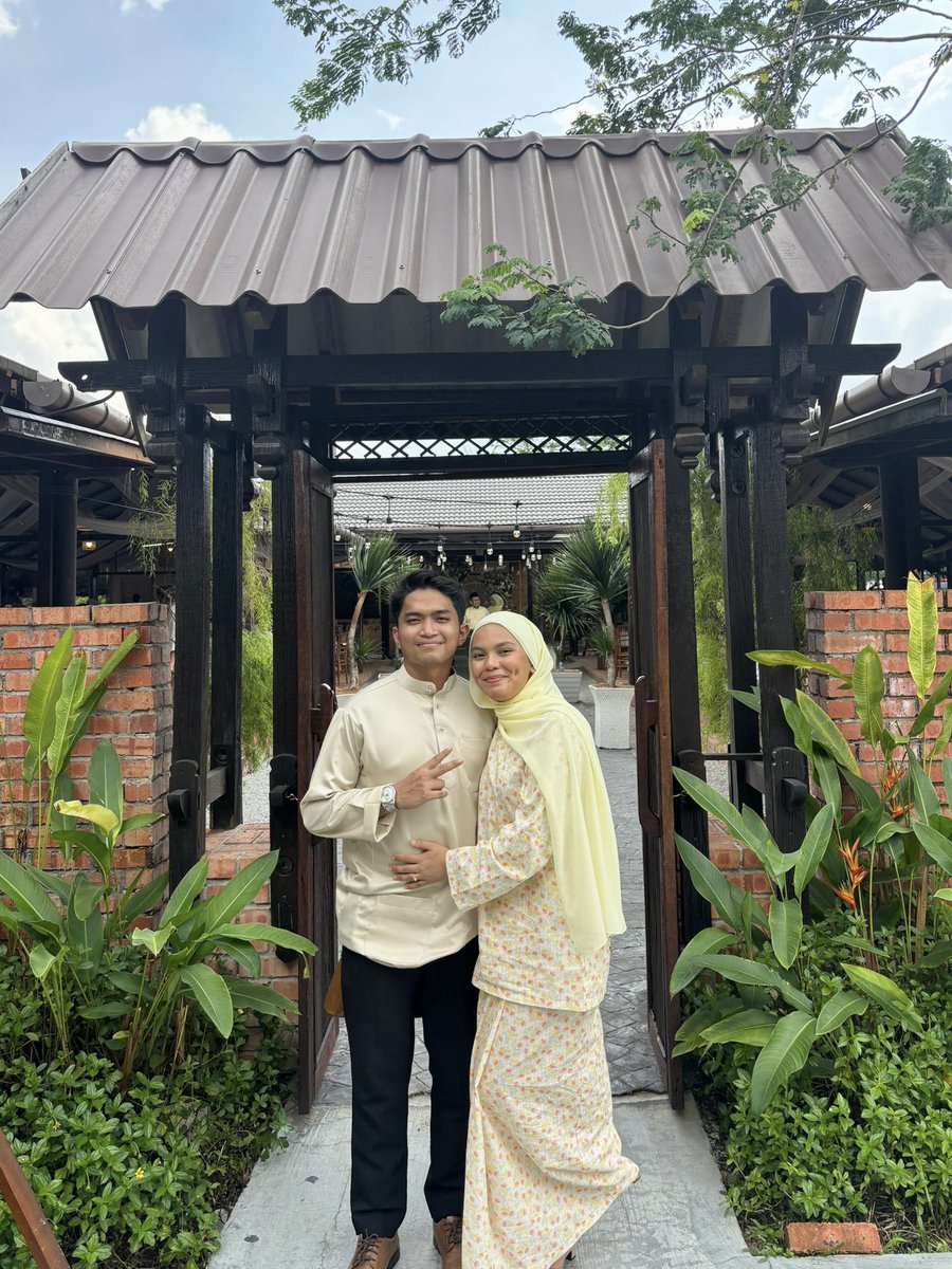 elmeyy's tweet photo. w my handsome n penyabar baby https://t.co/QGRbwxqEKS