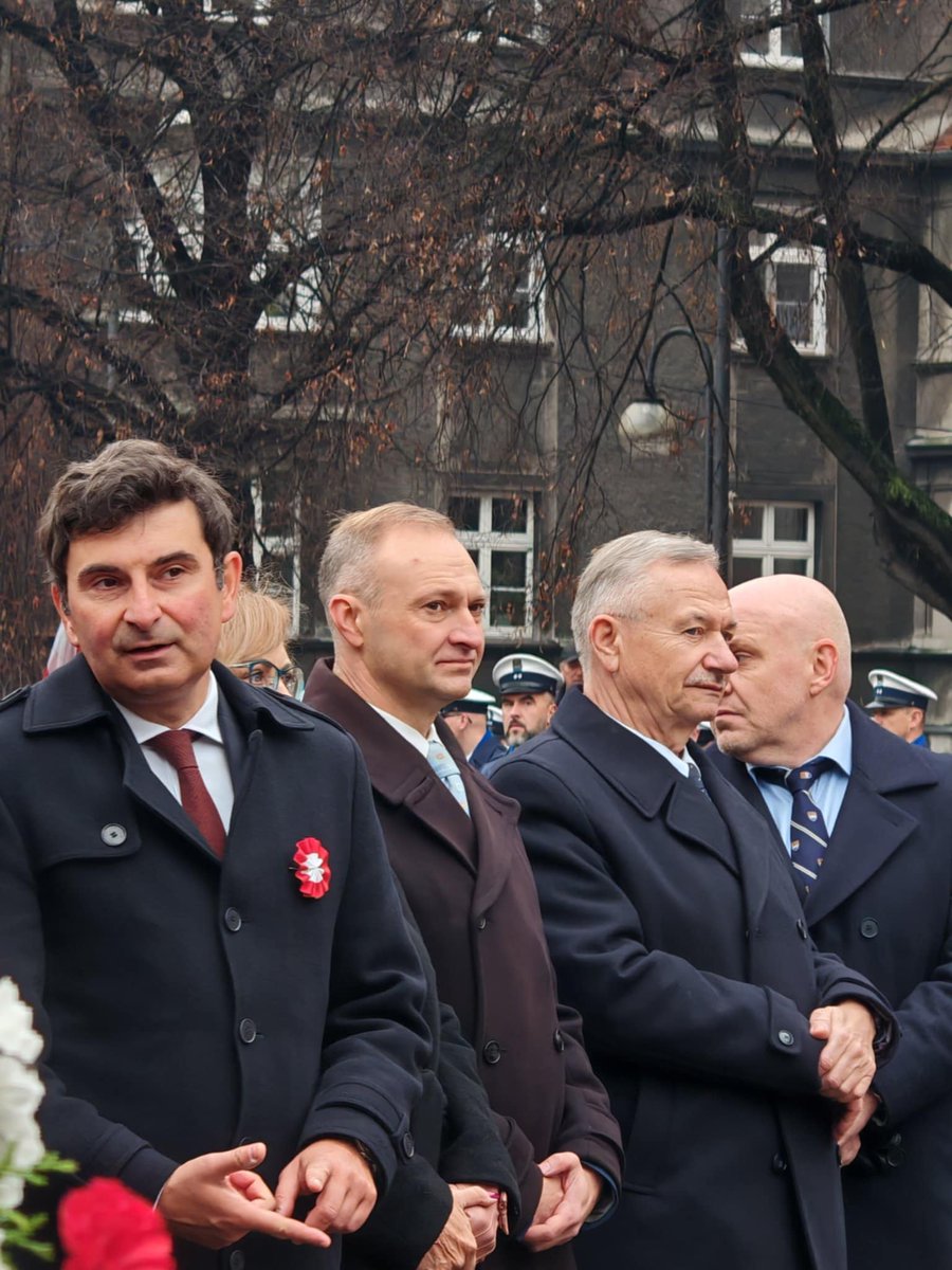 11 listopada Katowice po raz kolejny stały się miejscem  świętowania odzyskania przez Polskę niepodległości.
Święto Niepodległości to okazja do przypomnienia naszej historii, a także moment refleksji nad tym, by Polska pozostała wolna, suwerenna i bezpieczna na zawsze.