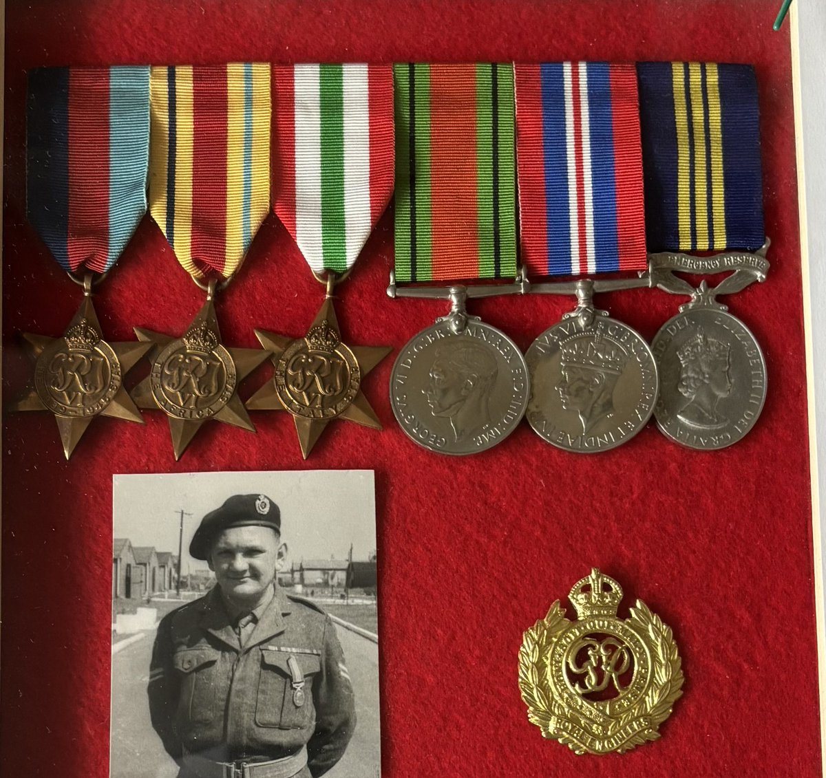 BalmforthAndy's tweet image. "They shall not grow old, as we that are left grow old.
Age shall not weary them, nor the years condemn. 
At the going down of the sun and in the morning we shall remember them.”

Thank you Grandad and all the others that fought for our freedom…