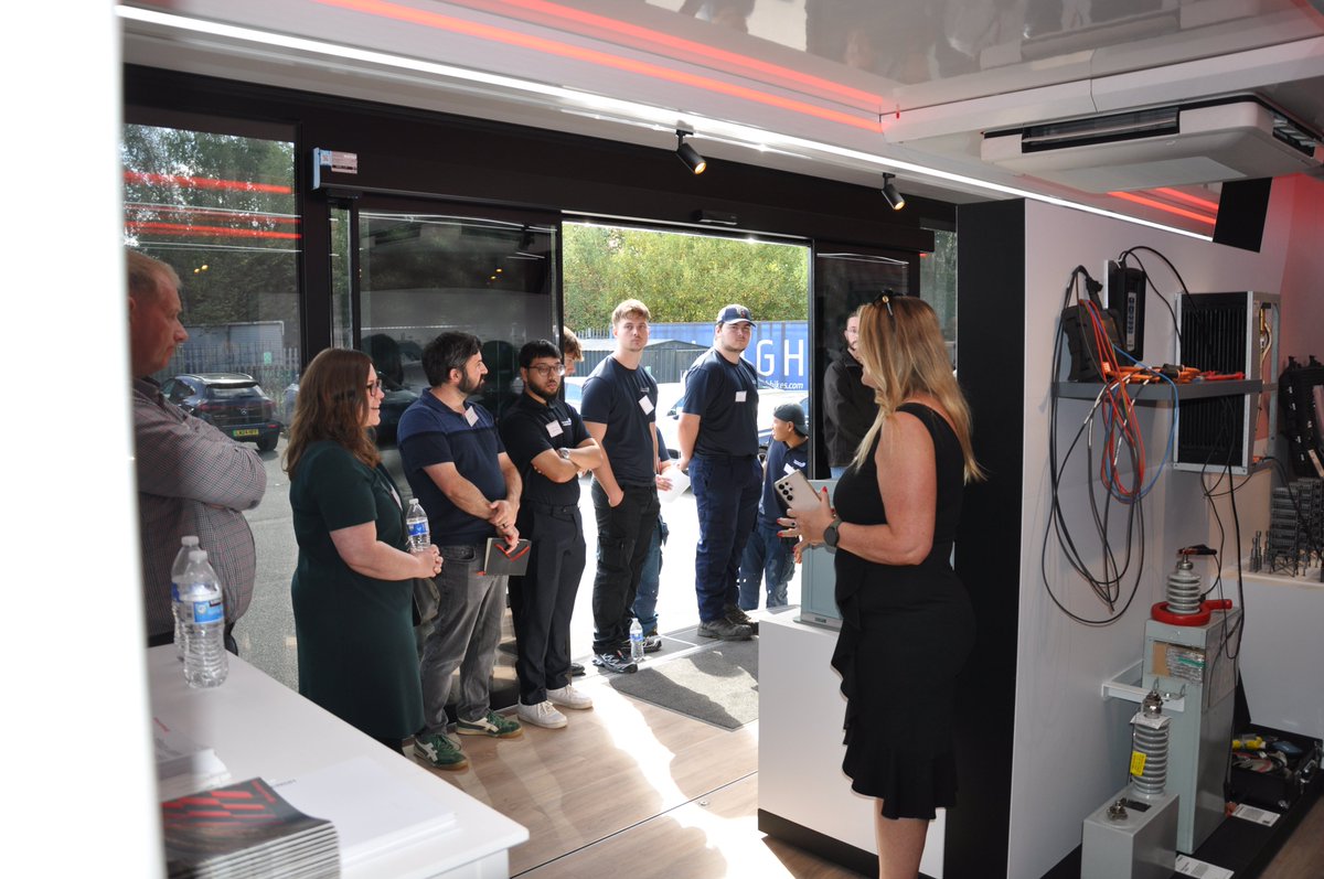 The Hitachi Grid Components Roadshow is on tour — now in Lodi! 🌍
A mobile showroom that makes complex solutions interactive, engaging, and memorable.
#ExperientialMarketing #MobileShowroom #BrandActivation #Hitachi #Roadshow #CustomerExperience #Lodi