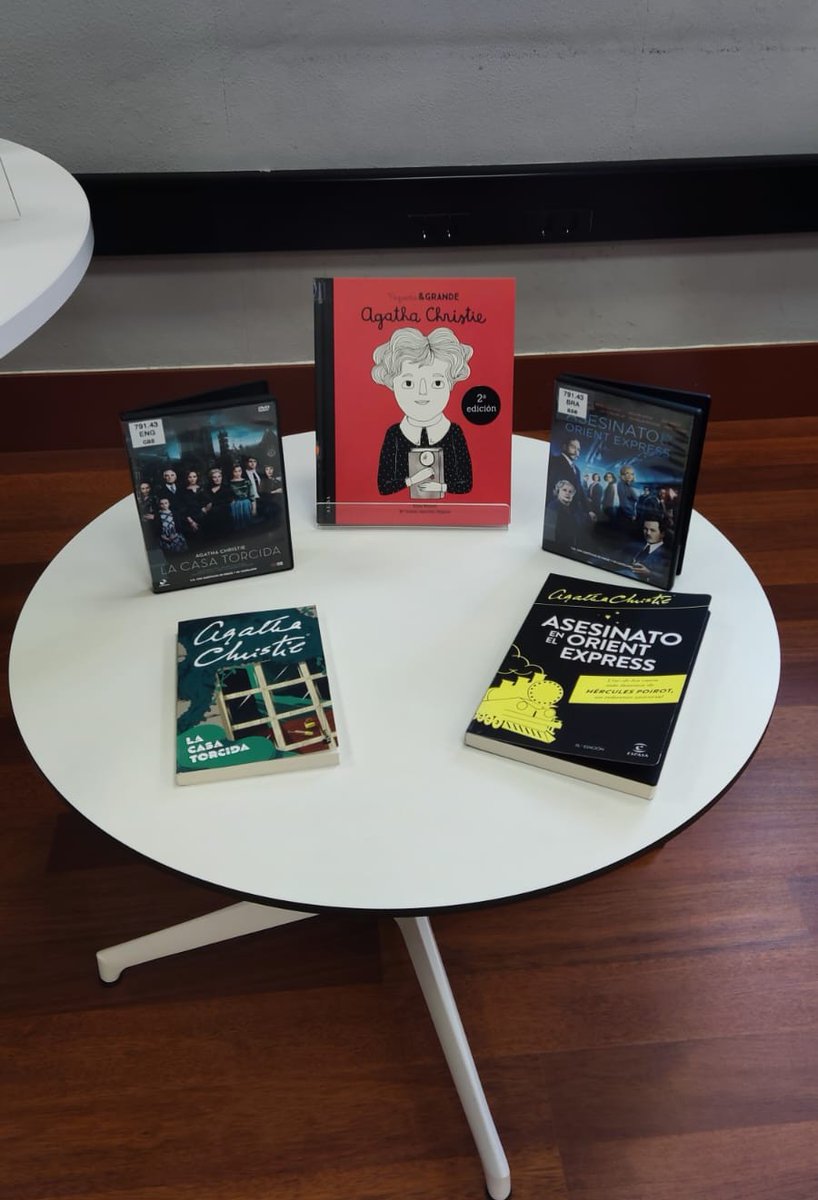 BibliotecaULL's tweet photo. 🕵️‍♀️Esta semana el Puerto de la Cruz celebra el Festival Internacional Ágatha Christie https://t.co/JTMBI4GROR
Desde la Biblioteca de Educación @ULL y el Aula Cultural Museo de la Educación (https://t.co/1dxzp0twfY) la homenajeamos con una mesa temática📚
#BCxI #BYDCanarias https://t.co/MxJlrG16Xx