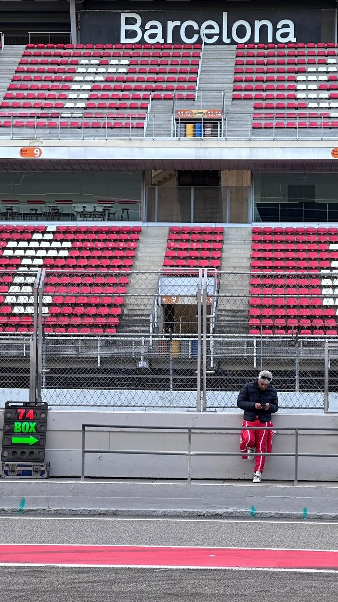 AjithFCMadurai's tweet image. 1000 likes for this pic?? 😍😍😍

#AjithKumar #AK64 #AjithKumarRacing