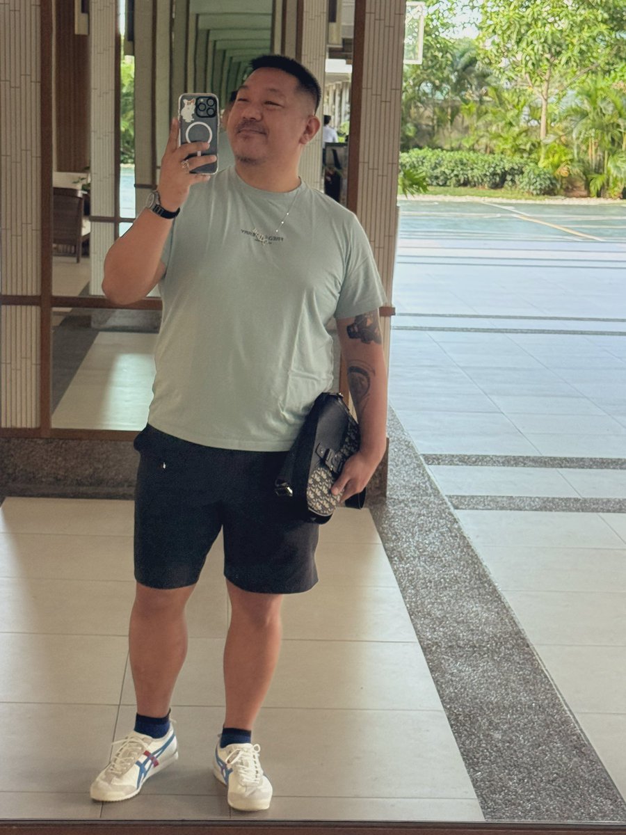 Papi_pup2020's tweet image. I don’t look my age….because I really look OLDER 😂  This daddy, turning 45, is looking like a Lolo na!

NASABIHAN PA AKO 2 weeks ago na magtatay daw kami ni jowa 😝 well baby ko naman siya talaga. 

Lahat naman tatanda, might as well embrace it, even the look of it.😝