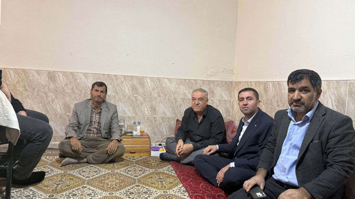 Ahde vefa kapsamında Ak Parti kurucu ilçe yönetim kurulu üyesi parti büyüğümüz Hacı Mehmet Çınar’ı ziyaret ettik.<a href="/RTErdogan/">Recep Tayyip Erdoğan</a> <a href="/abuyukgumus/">Ahmet Büyükgümüş</a> <a href="/bybekirbozdag/">Bekir  Bozdağ</a> <a href="/milhamigunbegi/">M.İlhami GÜNBEGİ</a> <a href="/Akparti/">AK Parti</a> <a href="/akpartiurfa/">AK PARTİ ŞANLIURFA</a> <a href="/ak_suruc/">Ak Parti Suruç İlçe Başkanlığı</a> 
#sevdamızsuruç
#30gündeşanlıurfa