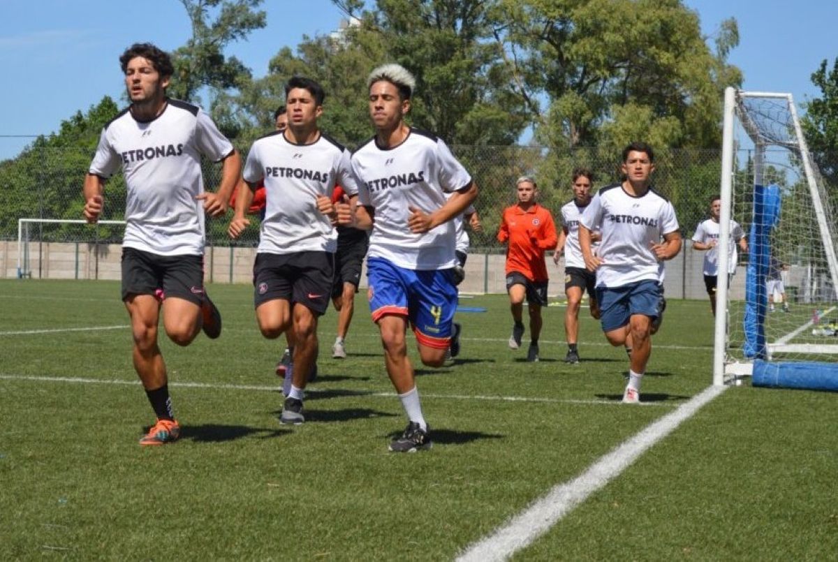 Proponen en la Legislatura porteña otorgar a Barrancas Fútbol Club el uso gratuito de un predio por 30 años en la zona ribereña 
acortar.link/BUxAQt