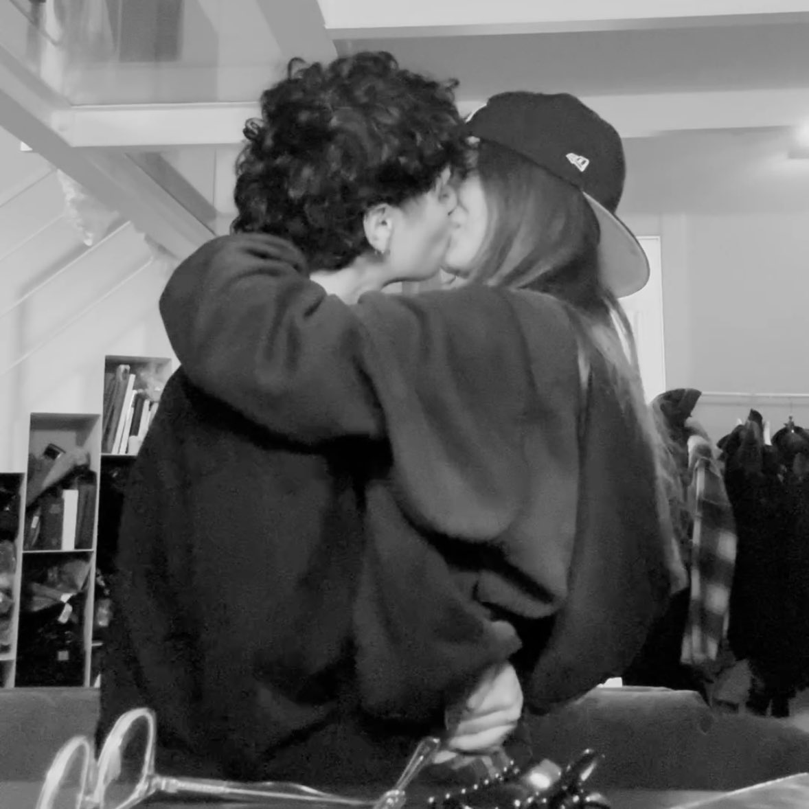 cyberdreeam's tweet photo. ALL’AMORE.
al loro
e in tutte le sue forme. 🫀

#senzagnocca #senzacri https://t.co/5UwrJ4OhVe