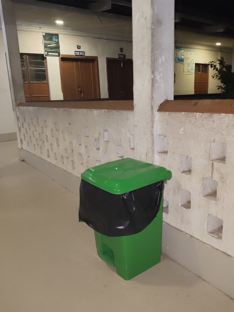 DC,Hailakandi,directed the concerned authorities of S.K.Roy Civil Hospital to ensure installation of dustbins across the campus.The DC also appealed to all citizens to dispose waste only in designated dustbins to maintain a clean hospital.
<a href="/CMOfficeAssam/">Chief Minister Assam</a> <a href="/diprassam/">DIPR Assam</a>  <a href="/nhm_assam/">NHM_Assam</a>