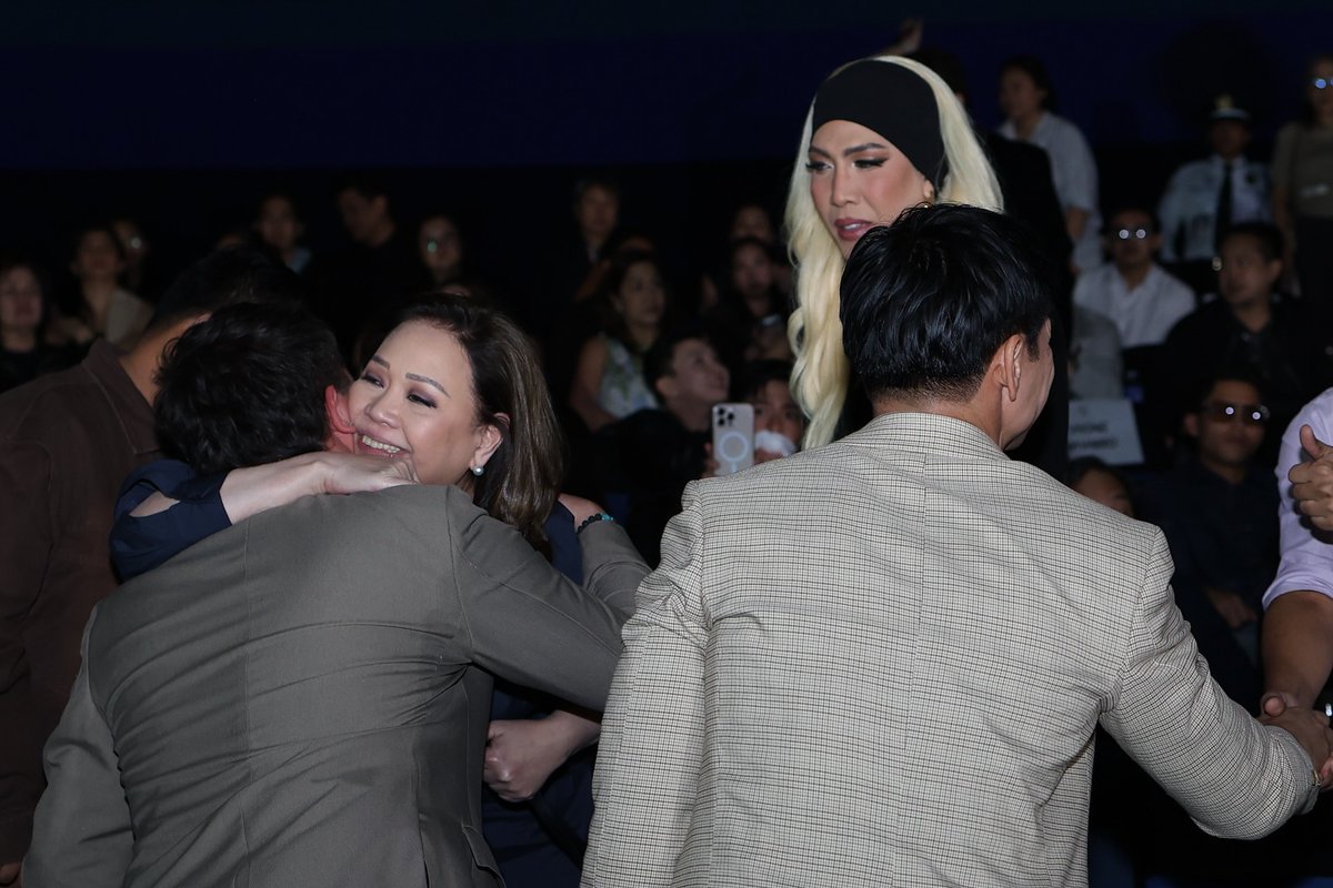 💞

(c) starcinema
#ViceGanda | Vice Ganda