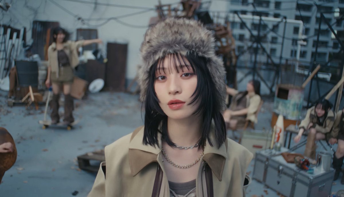 ≠ME/11th Single『排他的ファイター』/ Exclusive Fighter センターは