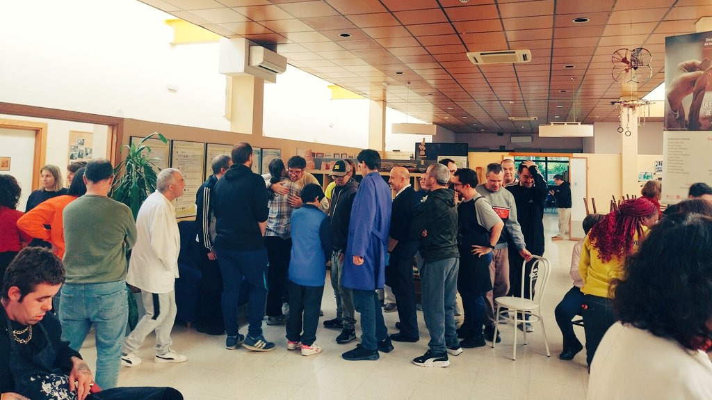 😢 Hoy se nos va una parte que fue, es y será un pilar fundamental de #Sufragio <a href="/GrupoAMAS/">Fundación AMÁS</a> <a href="/AytoLeganes/">Ayuntamiento de Leganés</a> 👓

😶 No hay palabras para agradecerte TODO lo que has hecho por personas, familias y entidad. Hoy lloramos pero de felicidad por tí. GRANDE 🔝

¡Gracias por todo amigo!  ❤️‍🩹