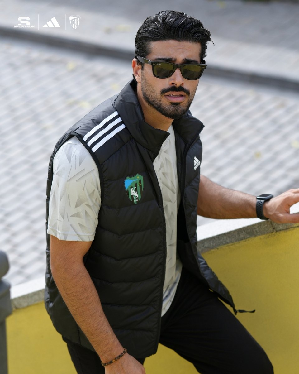ksstore1966's tweet photo. Yeni sezonun en güçlü duruşu bu yelekte.
Kocaelispor’un ruhu, Adidas kalitesiyle birleşti.
Yeni Adidas yelek şimdi KS Store, Sportrun mağazaları, https://t.co/DuGsgNEPRT ve tüm online satış platformlarında seni bekliyor.
#Kocaelispor #Adidas #KSstore #Sportruncomtr #yelek https://t.co/AGjcFhHHkN