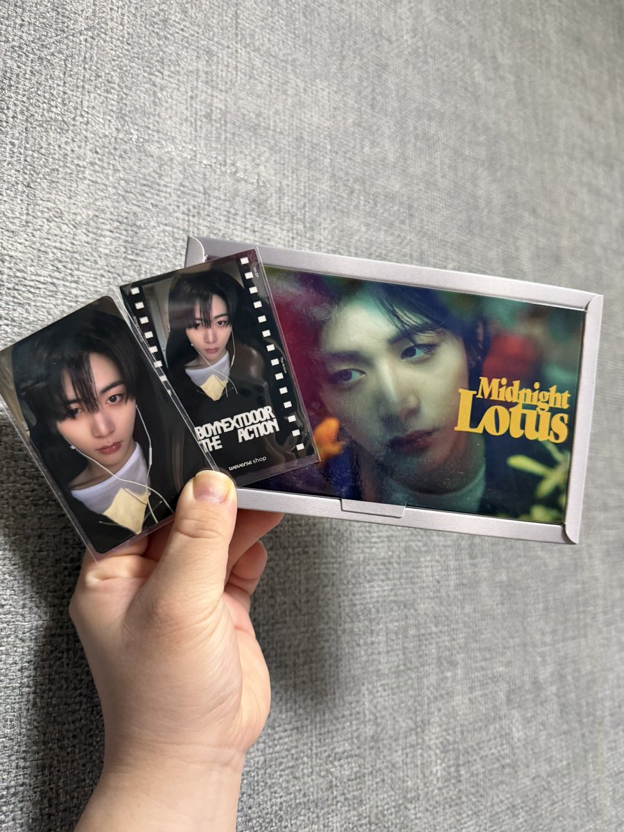 이런거 선물해주는 녀성이 있다.
그런 녀성을 가진것이 나으 권력😎