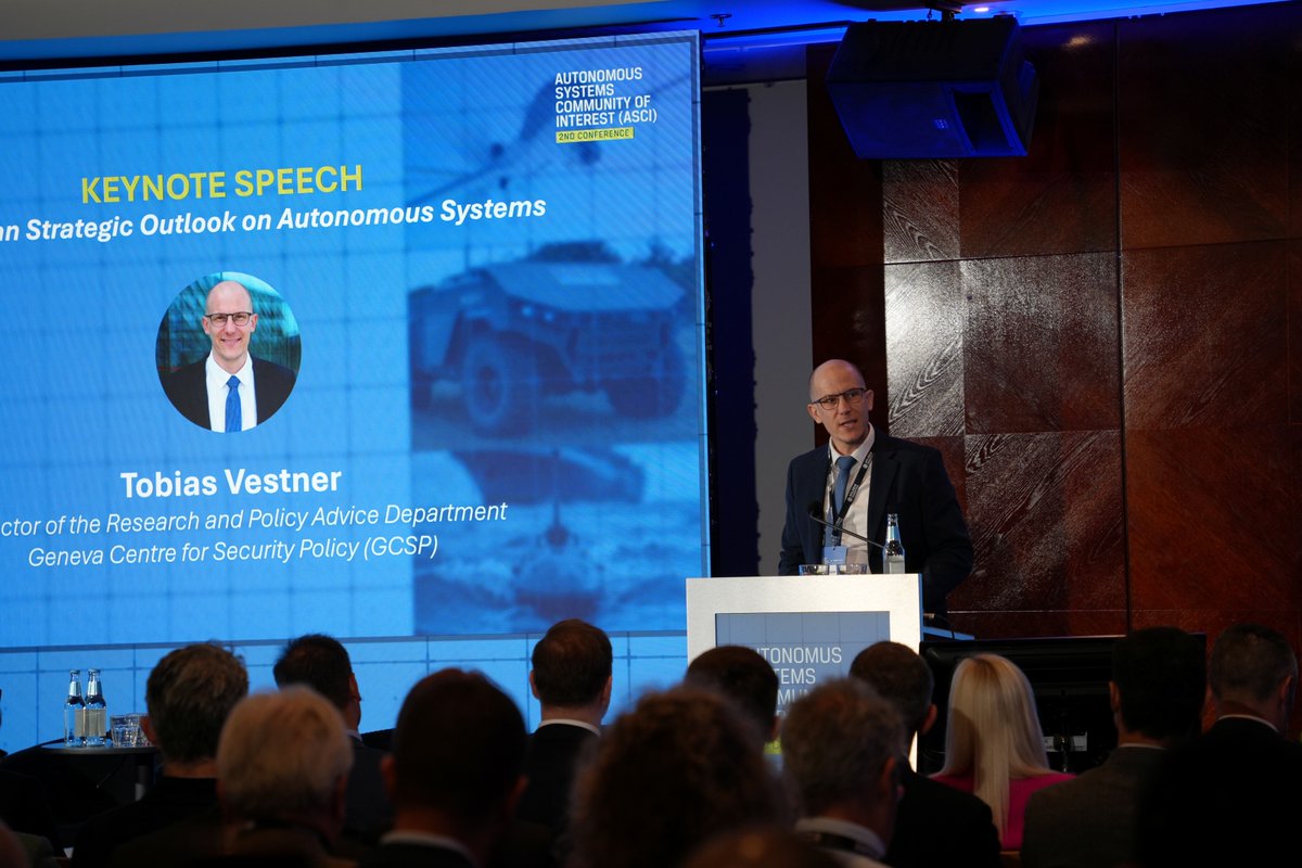 TheGCSP's tweet image. The GCSP’s Tobias Vestner gave a keynote address at 2nd Autonomous Systems Community of Interest #ASCI Conference, sharing reflections on “European strategic outlook on autonomous systems” to 400+ participants who explored how autonomy is transforming #EUdefence. @EUDefenceAgency