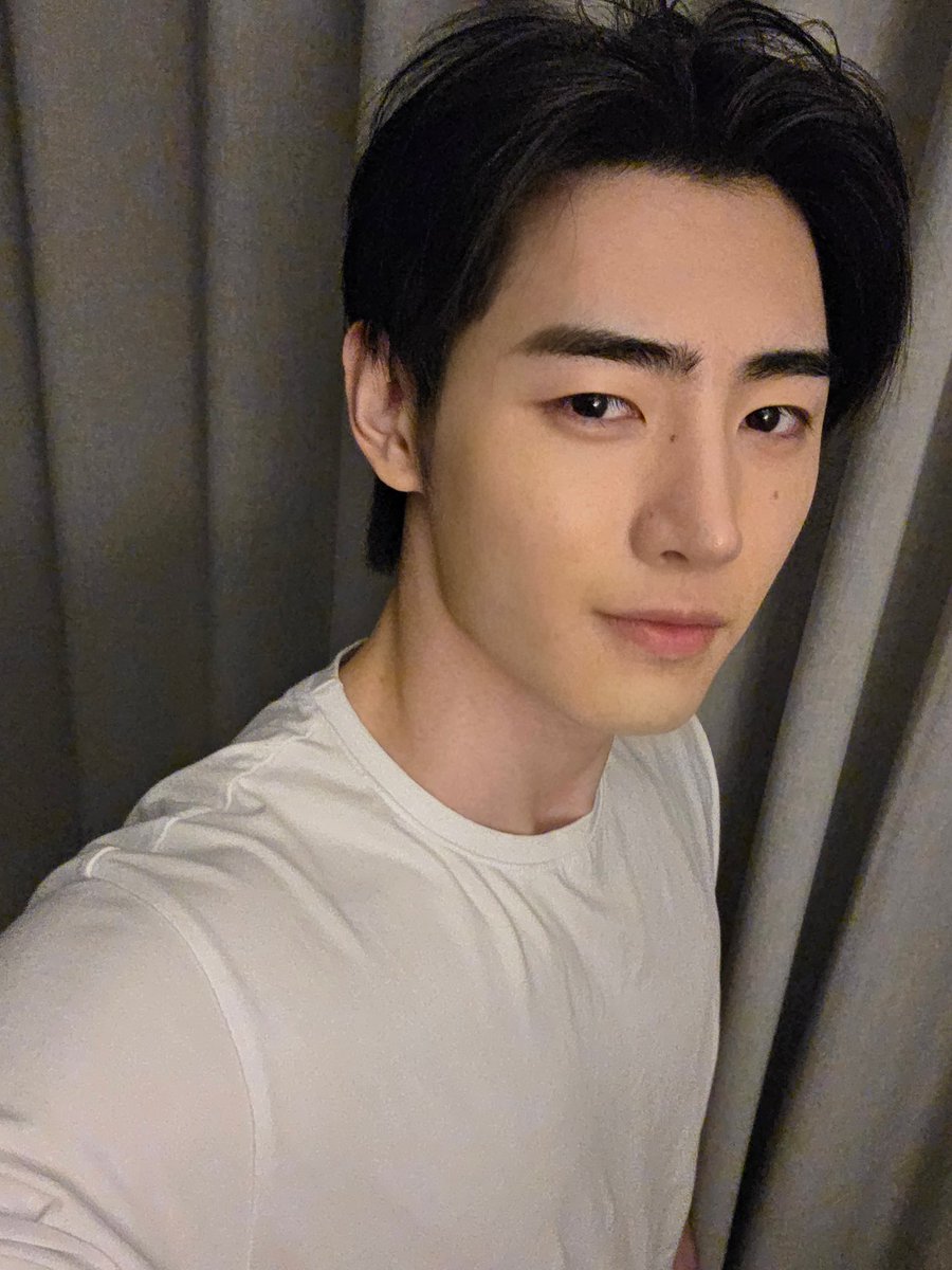 WEVERSE | 111125

#SUNGHOON