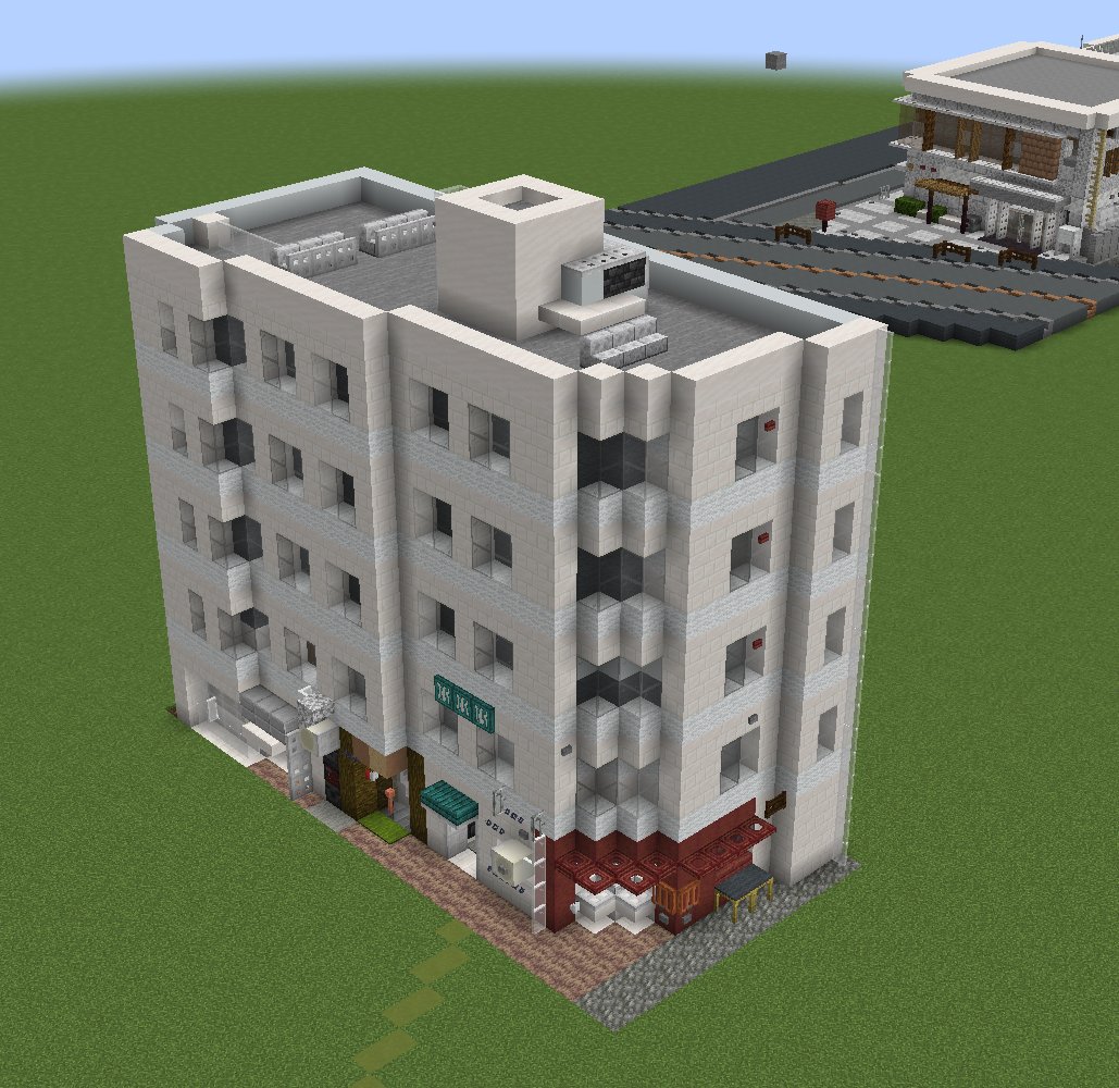 アーケード商店街に面した雑居ビル
#Minecraft 
#宝川市