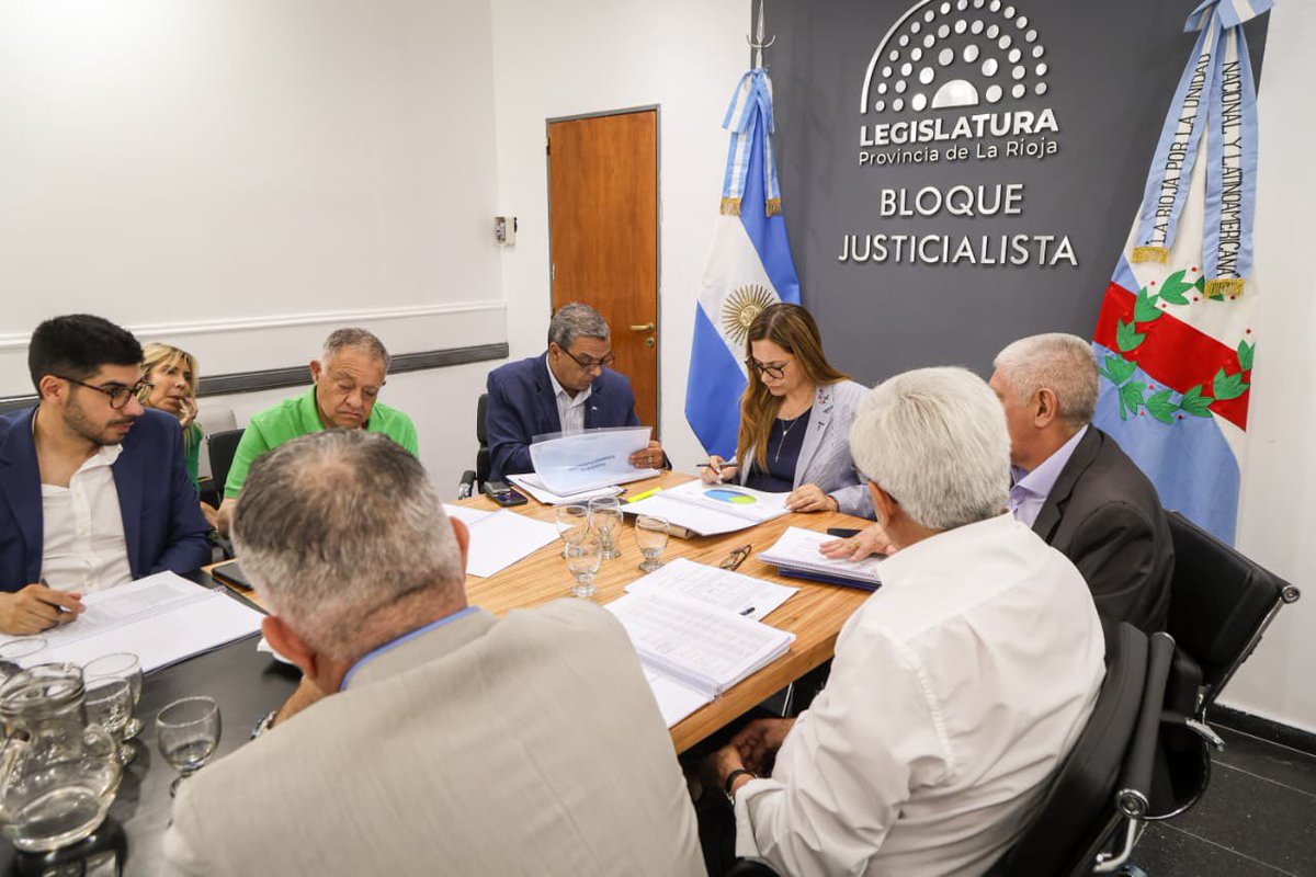 Acompañé a la Comisión de Presupuesto y Hacienda en el comienzo del análisis del Presupuesto Provincial 2026. Recibimos al ministro de Hacienda, Jorge Quinteros, y a su equipo técnico, quienes presentaron los lineamientos generales y los principales aspectos de este proyecto