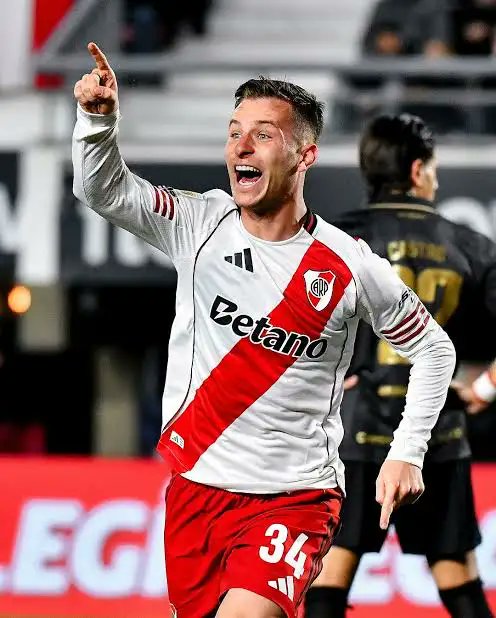 maxigrillo's tweet image. 🚨 Giuliano Galoppo está a 2 partidos, jugando al menos 45' en c/u, de que se active la obligación de compra. 

➡️ Aunque no se active la obligación, hoy está la intención de negociar su continuidad en una transacción cruzada con Enzo Díaz y Tapia.