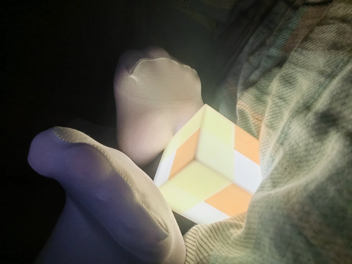 一只咸鱼（似而复生版） tweet media