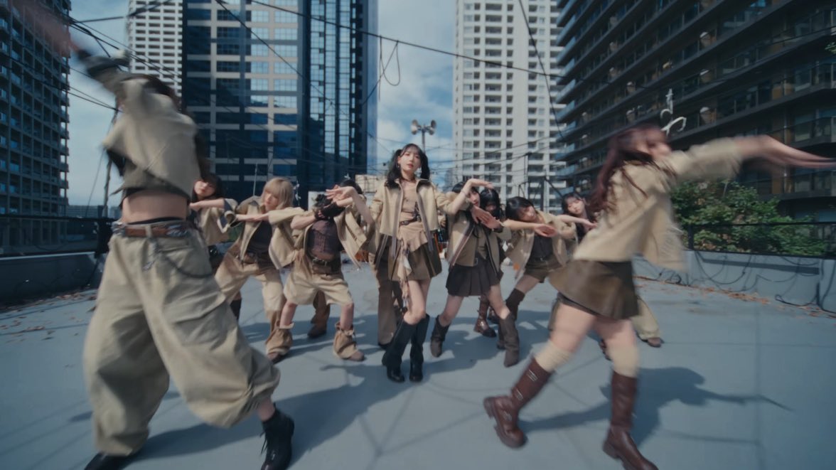 EqualSaito's tweet photo. かっこいい路線どストライクな神曲で震えてる
欅坂46櫻坂46好きな人も絶対に観てほしい⬇️ https://t.co/B4znyBcFGm