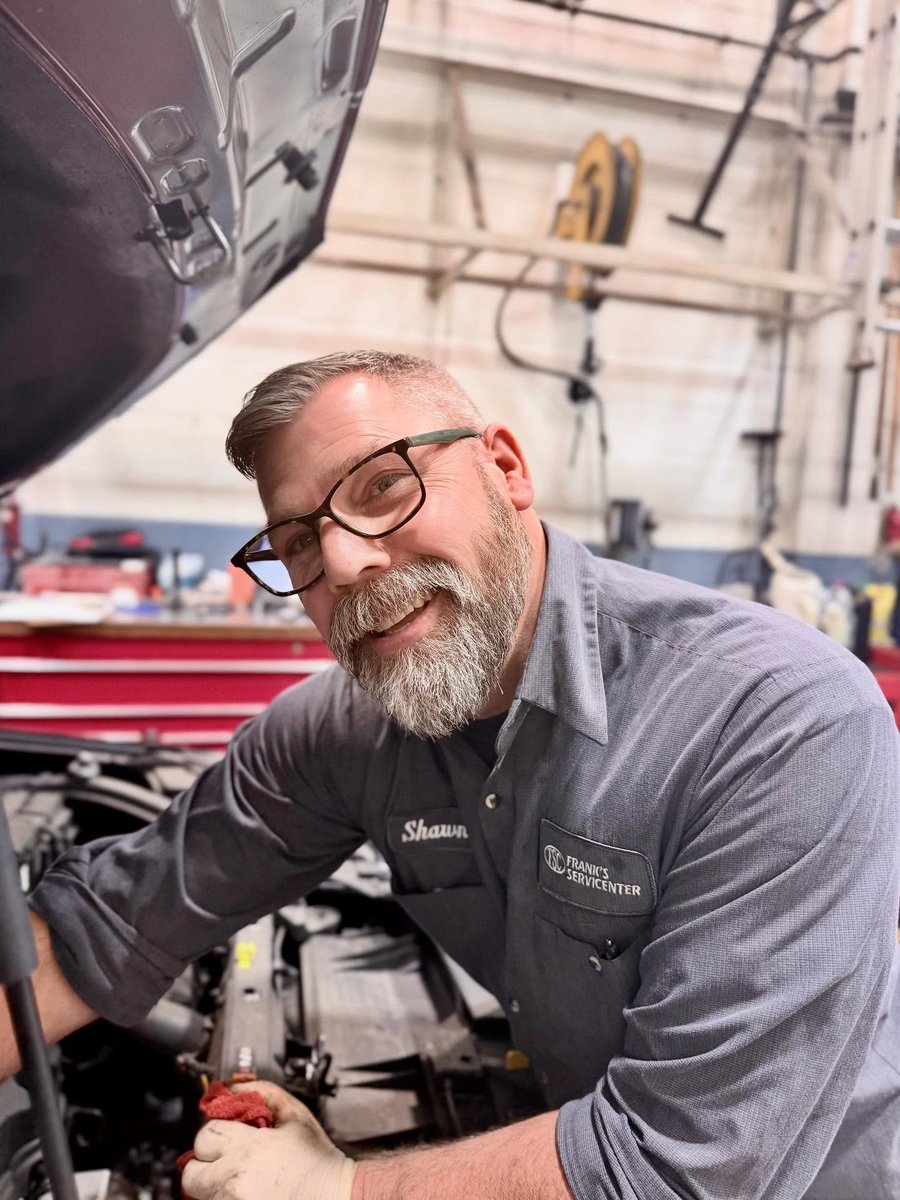 FranksService's tweet image. To our man Shawn and the rest of our Veterans out there🇺🇸🙏🏻❤️ Today, we honor you! Thank you for your service and sacrifice. #HappyVeteransDay