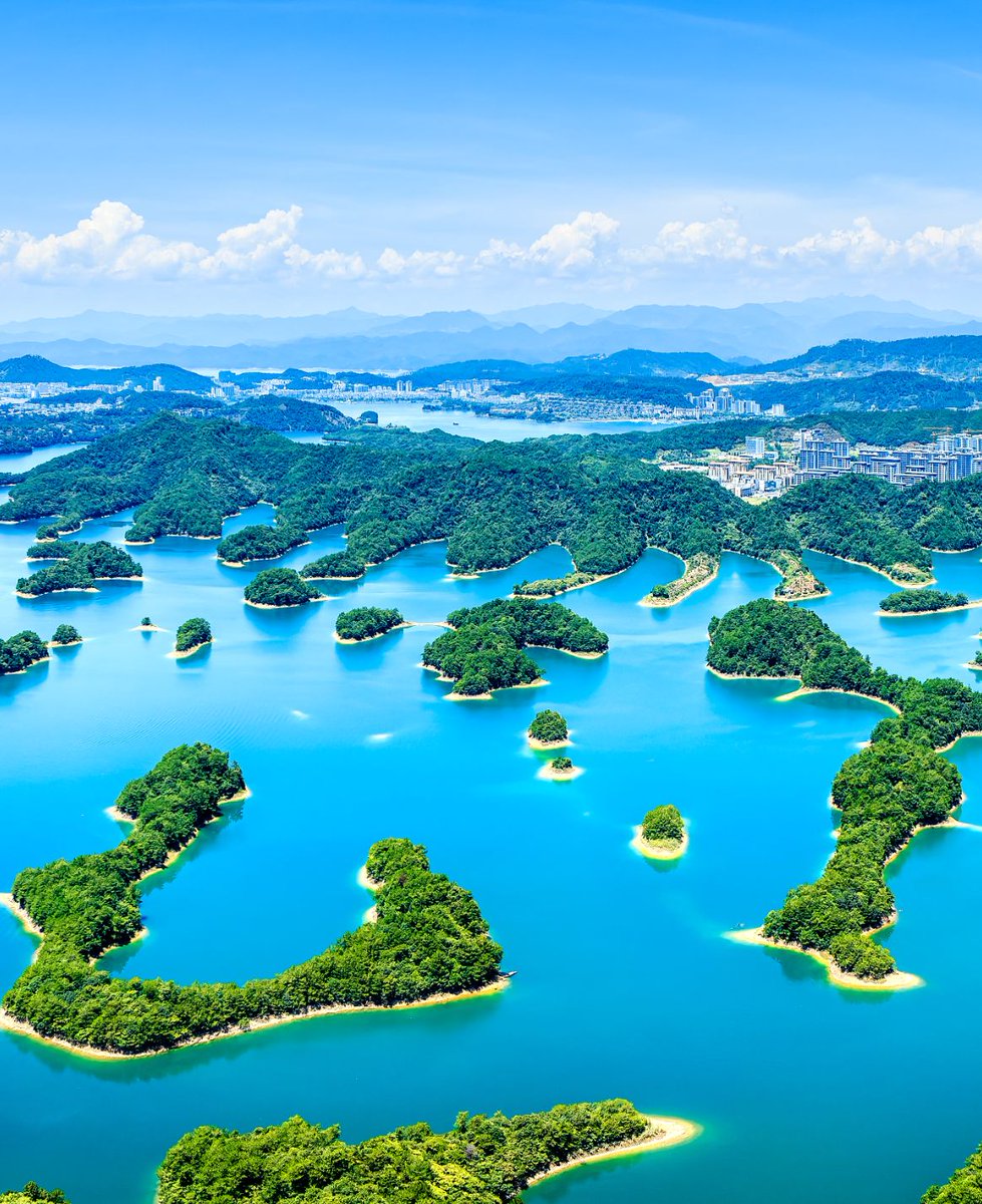 Thousand Island Lake, Hangzhou, China  #QiandaoLake #Summer