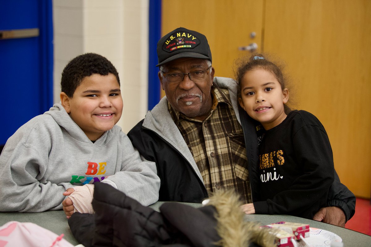 🇺🇸 Honoring Veterans🇺🇸
Creekview celebrated Veterans Day with a “Wall of Honor” display, featuring photos of veterans connected to staff and students. The day began with a breakfast where veterans and families joined students to enjoy coffee, donuts, and muffins.
#MiddieRising