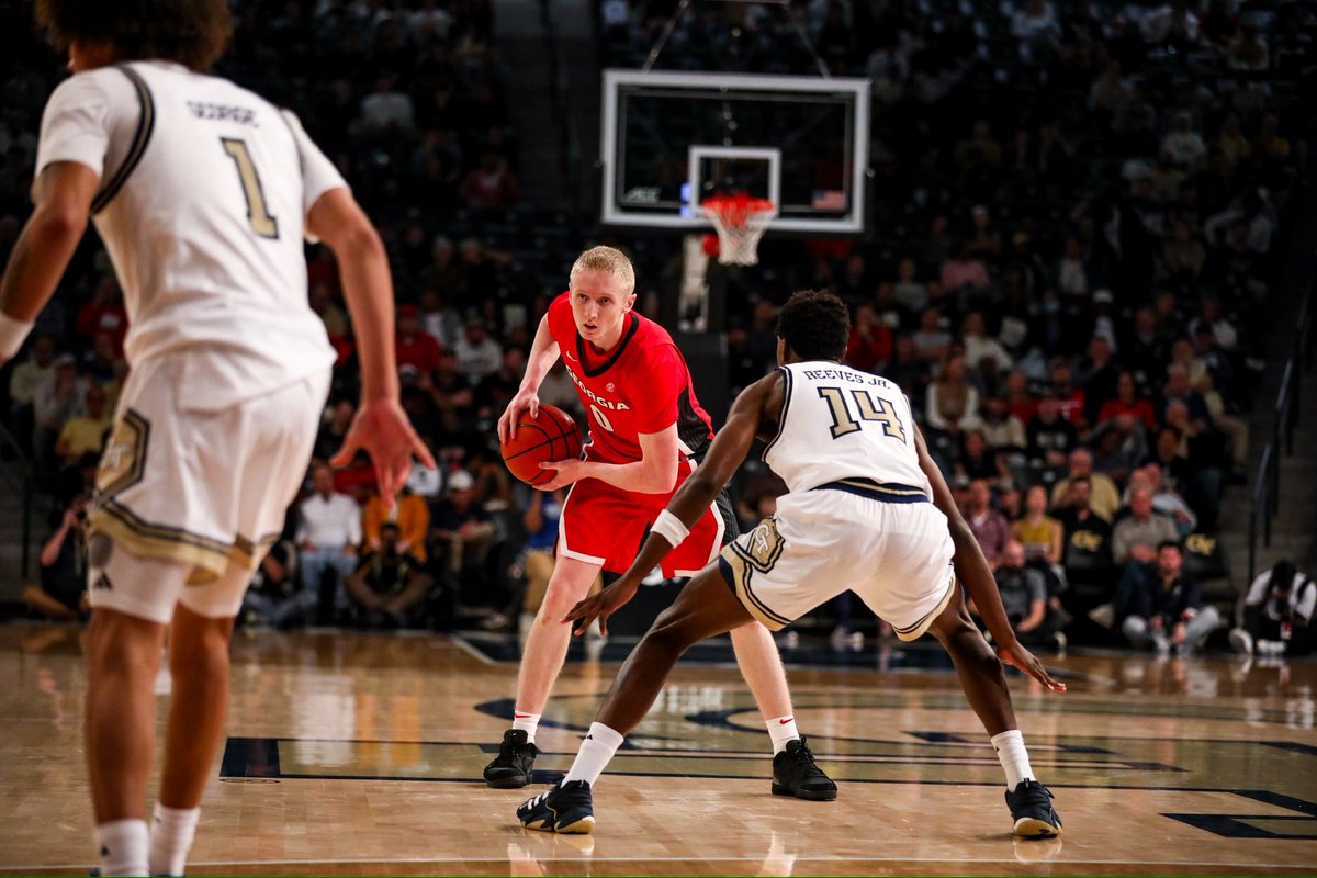 UGABasketball's tweet image. DAWGS VS. JACKETS🔜

Get your tickets NOW &amp;amp; let’s pack the STEG😤😤

🎟️gado.gs/dqg

#GoDawgs