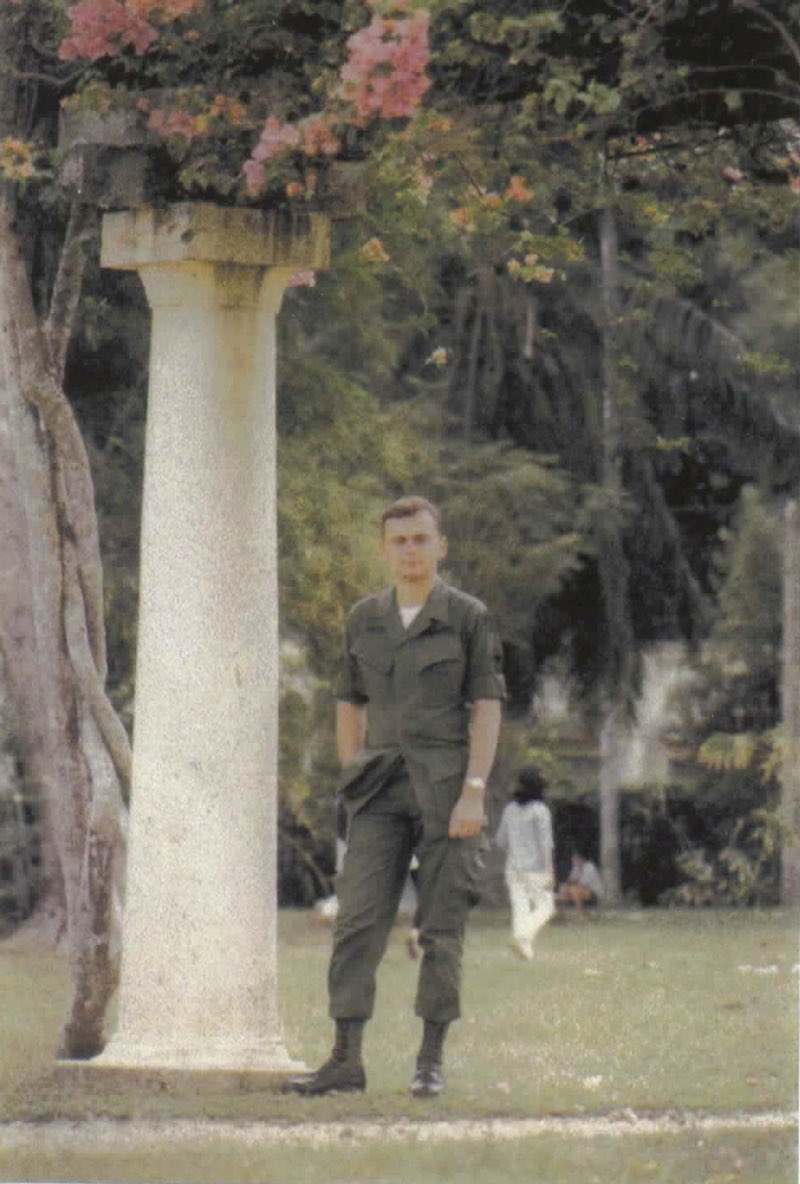 MaggieSajak's tweet photo. So proud to come from a family with a proud history of service, including my grandfather, my great uncles, my uncles and, as many of you know, my dad! Thank you to all veterans this Veterans Day for your service and sacrifice!🇺🇸 @patsajak https://t.co/KchM4q5wUV
