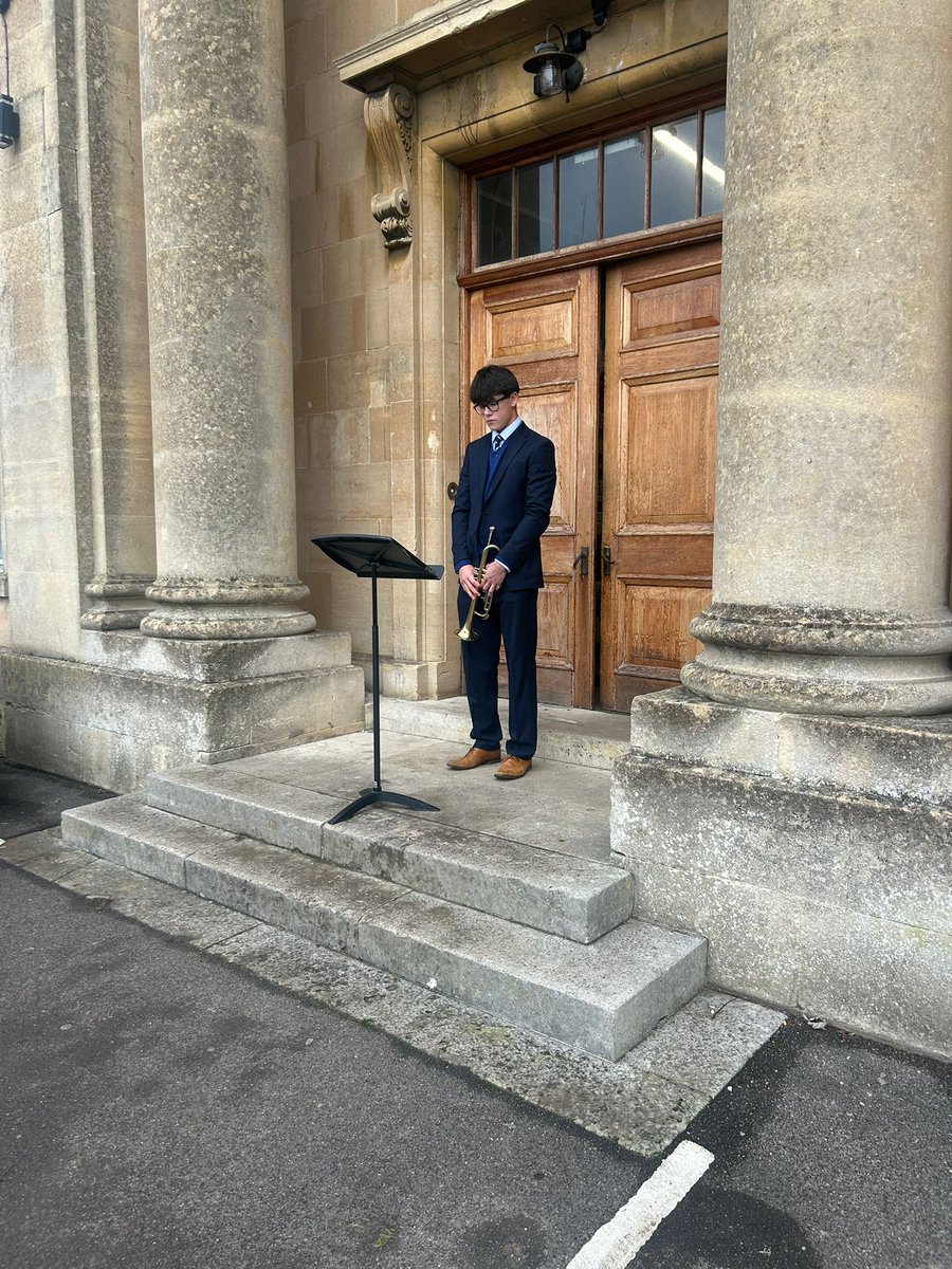 BeechenCliff's tweet photo. The last post prior to the minute of silence observed by the school community at 11am. #remembrance #11thnovember https://t.co/FLY8jCMYGH