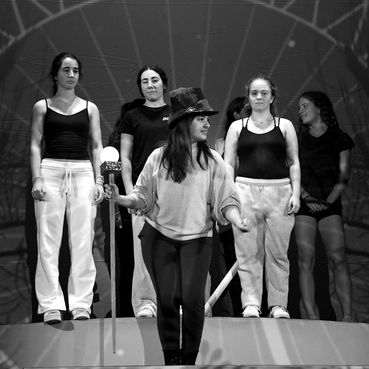 PINOCCHIO 🪵
Sabeu què és un assaig a “la italiana”? 🎭
És quan fem l’obra sencera amb decorat, vestuari i llums, però amb calma. ✨ 

ENTRADES ➡️ buff.ly/qgsCqa7

📸 Cristina Torres

 #Musical #Teatreinfantil #JoventutdelaFarandula #Farandula #Sabadell #PinocchioJF