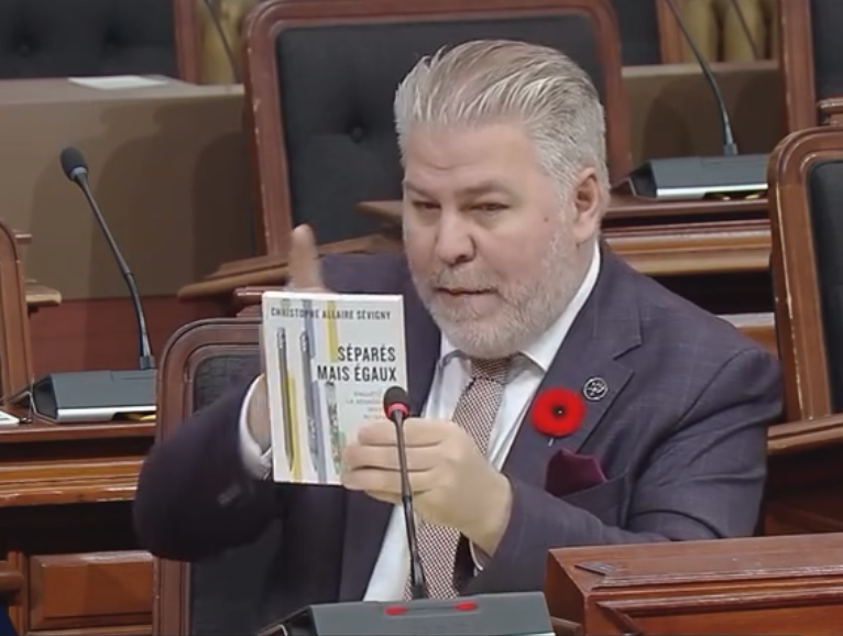 [4/4]   💥 <a href="/PascalBerube/">Pascal Bérubé</a> conclut son interpellation.
facebook.com/reel/251950756…

Contenu:
✅ Le <a href="/partiquebecois/">Parti Québécois</a> a un comité de sages qui le conseillera bientôt sur des états généraux
✅ Les plus pauvres n'ont pas accès au «choix»
✅ Recommande le livre 'Séparés mais égaux'