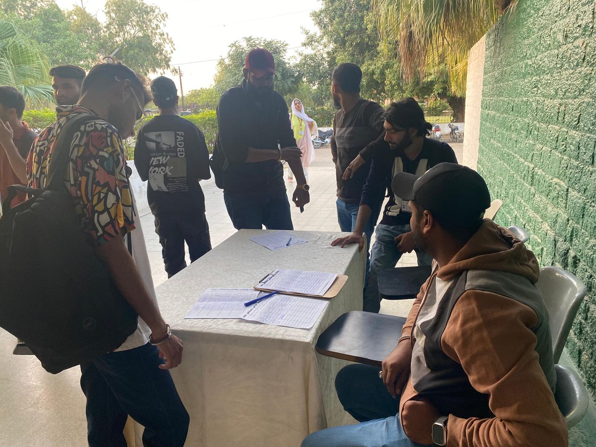 UOKAPMSO's tweet image. *دستخطی مہم برائے اساتذہ و طلبہ و طالبات*

اے پی ایم ایس او جامعہ کراچی سیکٹر کی جانب سےکراچی ماسٹر پلان 2020 کے حوالے سے دستخطی مہم میں عوام پبلک پٹیشن پر اساتذہ اکرام اور طلبہ و طالبات دستخطی مہم پر دستخط کر رہے ہیں۔ 

#APMSO #KnowledgeForAll 
#APMSO_Media #Team_APMSO