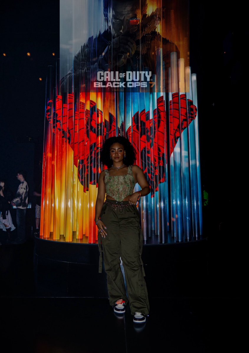 MissRocklee's tweet image. HUGE BO7 GIVEAWAY‼️

It’s launch week baby! @CallofDuty blessed me with 5 Standard Edition copies to give to you! 

To enter:

❣️Be sure to follow
❣️Like &amp;amp; Retweet
❣️Comment your two preferred platforms (Battlenet, Steam, Xbox, PlayStation) and tag someone you know that might…