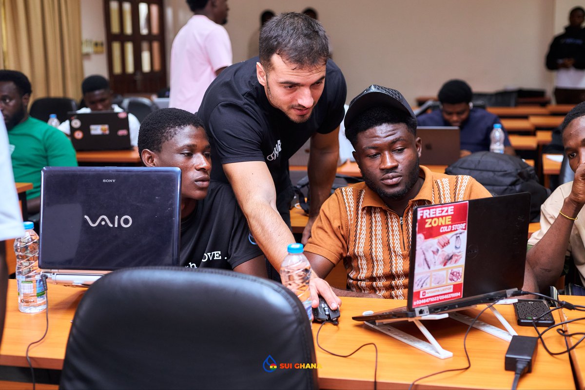 SuiNetworkGhana's tweet image. Day 2!!!

Another productive day at the One Week Sui and Move Bootcamp 🔥

The passion and teamwork from participants have been incredible. 

We’re only getting started, this week is about to get even more exciting