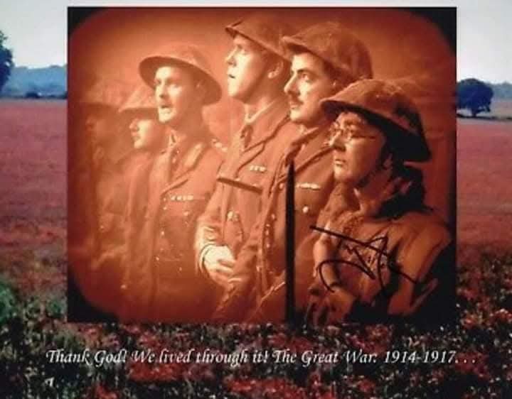 As well as taking part in 2 minute silence at 11am this morning and wearing my White Poppy of Peace, I'll also be watching "Blackadder Goes Forth" tonight in Tribute and Remembrance to all those who gave their lives in the Great War, Lest we forget &amp; May they all RIP. 😔🌹🕯🤍🌺