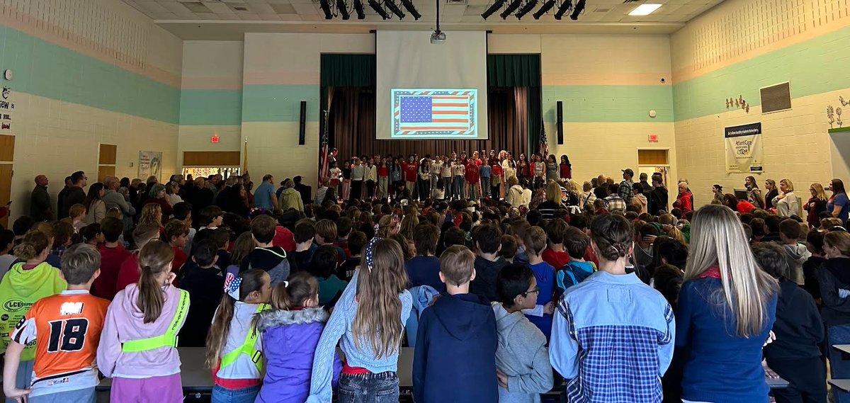 LinwoodSchools's tweet photo. Today, our school community gathered at Seaview for a very special Veterans Day Assembly to honor the brave men and women who have served our country. ❤️💙
We are so grateful for your service and sacrifice. #FinsUpWingsUp #VeteransDay https://t.co/IEv8DJgfQb
