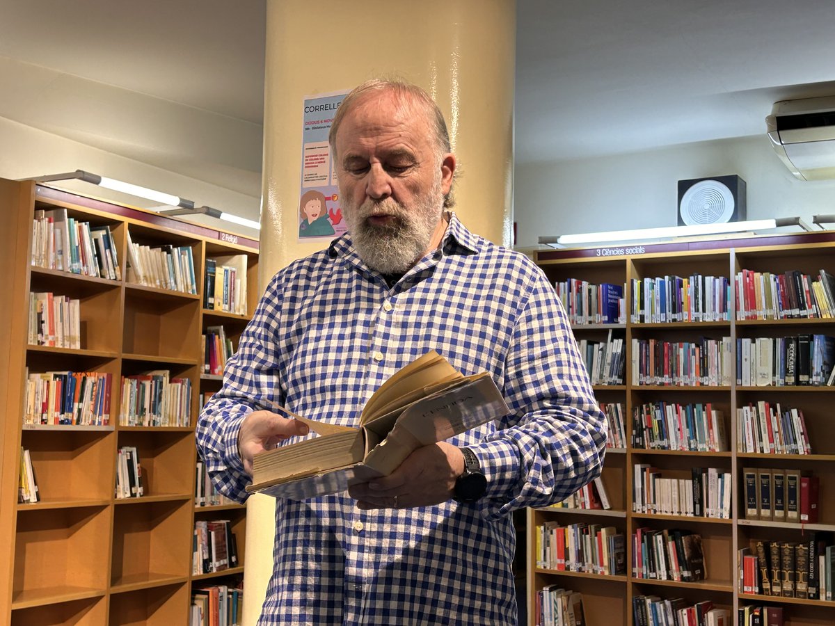 En la xerrada de l'Atreveix-te a pensar, se'ns parlarà d'un príncep Troià, qui cerca una nova pàtria: Enees. Amb "𝑳'𝑬𝒏𝒆𝒊𝒅𝒂, 𝒅𝒆 𝑽𝒊𝒓𝒈𝒊𝒍𝒊" i  amb les paraules del filòsof  Xavi Vega, viurem les seves aventures. 
<a href="/AjuntamentFlix/">Ajuntament de Flix</a> 
<a href="/BibliotecaFlix/">Biblioteca de Flix</a> 
#quefemalesbiblios