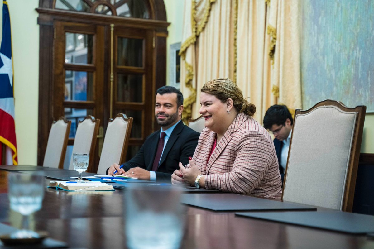 Jenniffer's tweet image. Con la misión de seguir fortaleciendo la educación universitaria en Puerto Rico, hoy sostuve una reunión con la Dra. Carrie L. Castille para conocer de primera mano las prioridades académicas y de investigación de la Universidad de Louisiana. Esta conversación nos permitió…