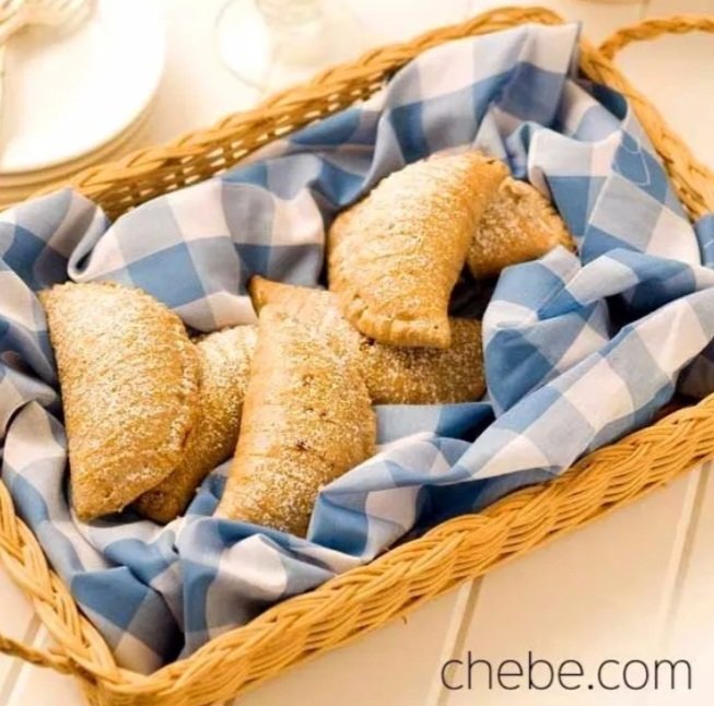 Chebe_Bread's tweet image. Grain-free Pumpkin Empanadas, a.k.a. pumpkin hand pies! Easy and delish!
chebe.com