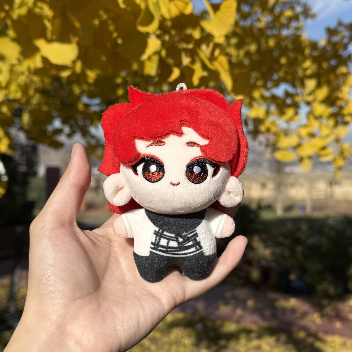 BlueWolfAngel28's tweet image. Spookyface/Unus Annus Keychain Plush GIVEAWAY!

To Enter:

- Follow Me
- RT
- Tag one person below!

3 winners will be announced this Thursday 12 pm PST when plushies drop on my shop bluewolfangel.com ! Winners get 1 set of their choosing :3 #twentyonepilots #markiplier