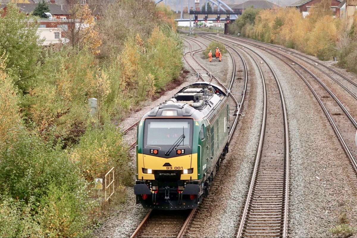 HiPa125's tweet image. Rail Operations Group #Class93 93001 ‘Armed Forces Covenant’, working 0Q11 1022 Derby St Andrews &amp;gt; Worksop Down Yard, on the bi-directional Up Tamworth Fast - Derby