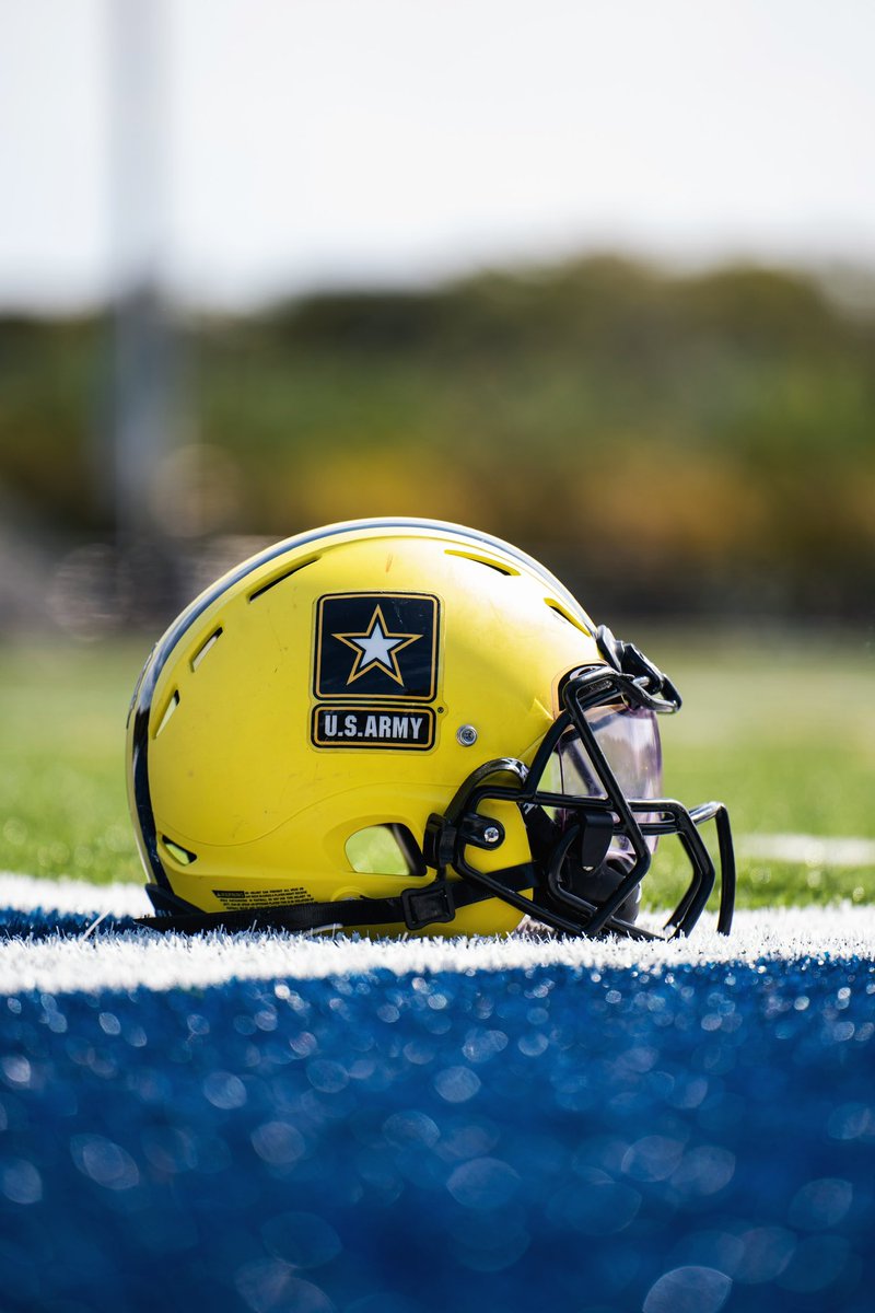 TheProShowcase's tweet image. Happy Veterans Day to all who have served 🇺🇸🫡

📸: @ShotByCuh