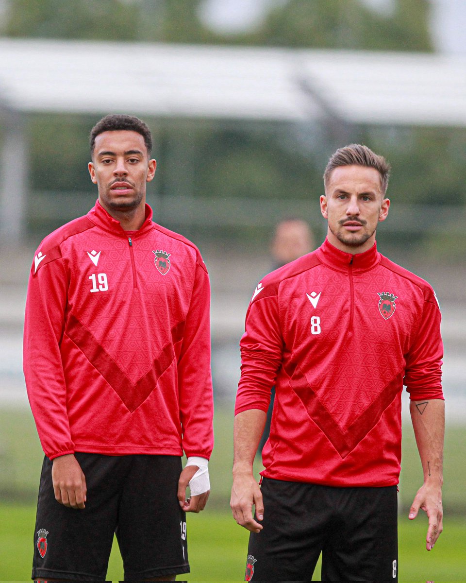 FC Penafiel tweet media