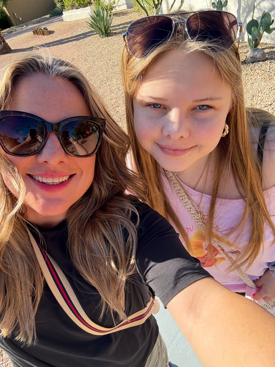 A little vitamin D and shopping ftw🌵 ☀️ 🛍️