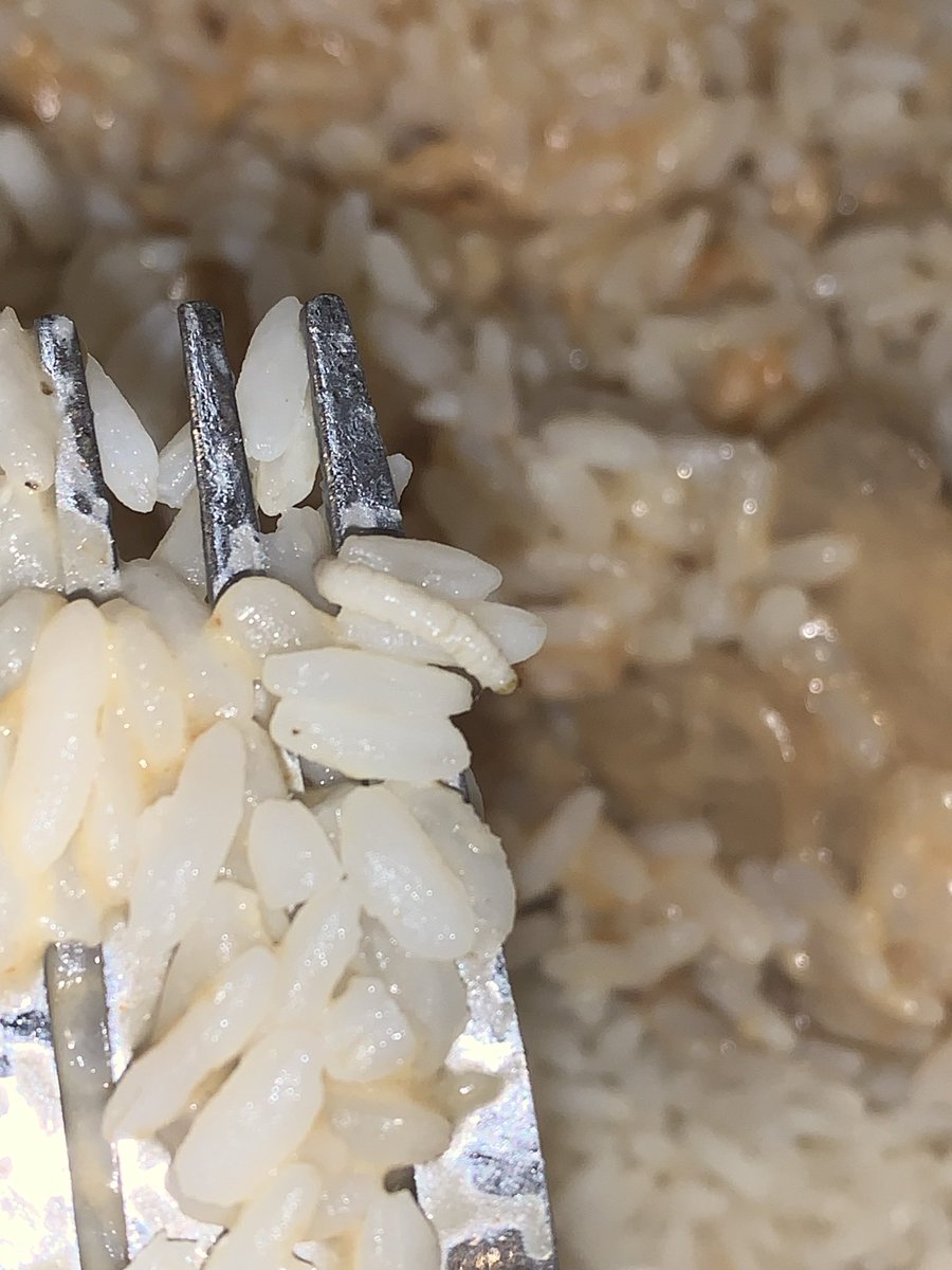 6nnjay's tweet image. Où est Charlie ? (Version asticot) 
Négligence de @CarrefourFrance #miam #precarite #lafrancedemacron