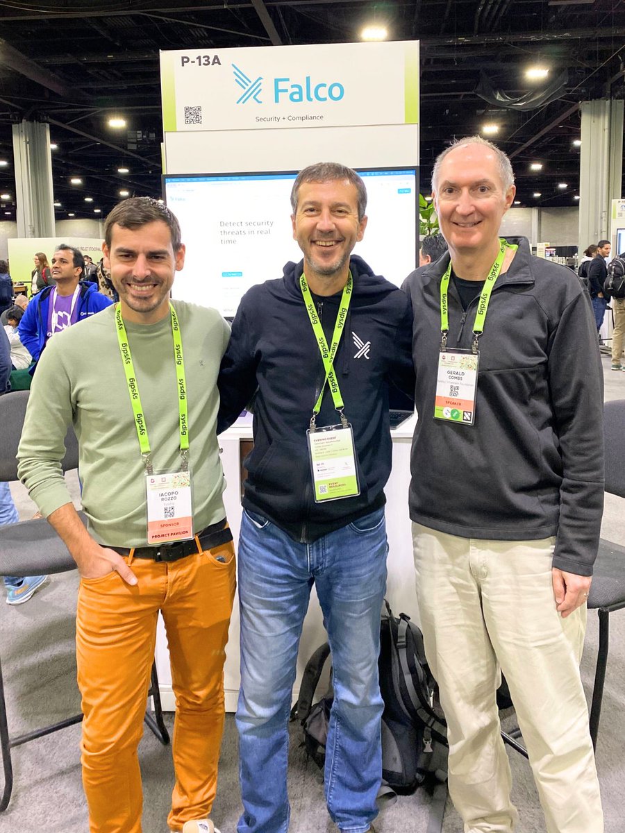 sysdig's tweet image. ☸️ Sysdig is making waves at @KubeCon_ 𝗯𝗼𝗼𝘁𝗵 𝟵𝟮𝟬 with new open source innovations, AI-powered Kubernetes threat detection, and yes — adorable 🦅 @Falco_org + 𝗦𝘁𝗿𝗮𝘁𝗼𝘀𝗵𝗮𝗿𝗸 🦈  socks! 🧦 

🤝 Meet @WiresharkF founders @LorisDegio (Sysdig Founder &amp;amp; CTO) and…