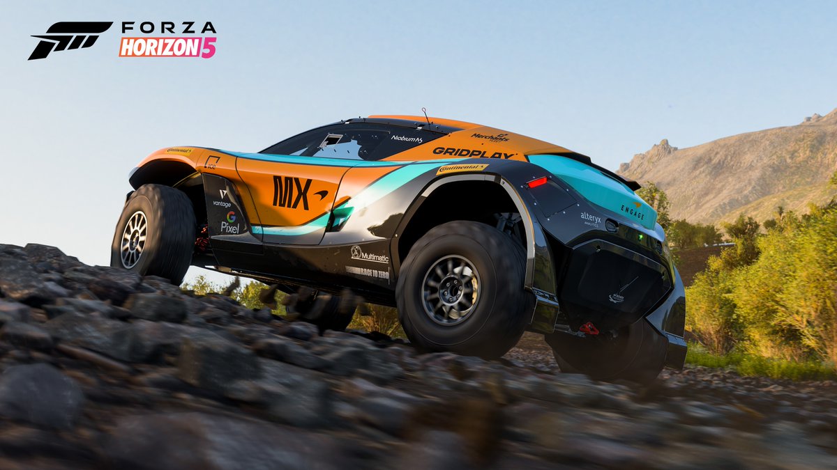 ForzaHorizon's tweet image. Which car would you drive on the moon?